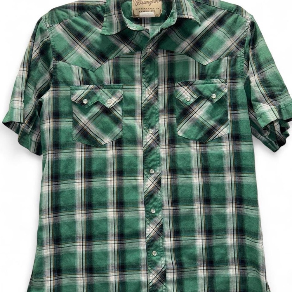 Vintage Wrangler Emerald Green Pearl Snap On Plaid Men's Shirt. Size Medium.